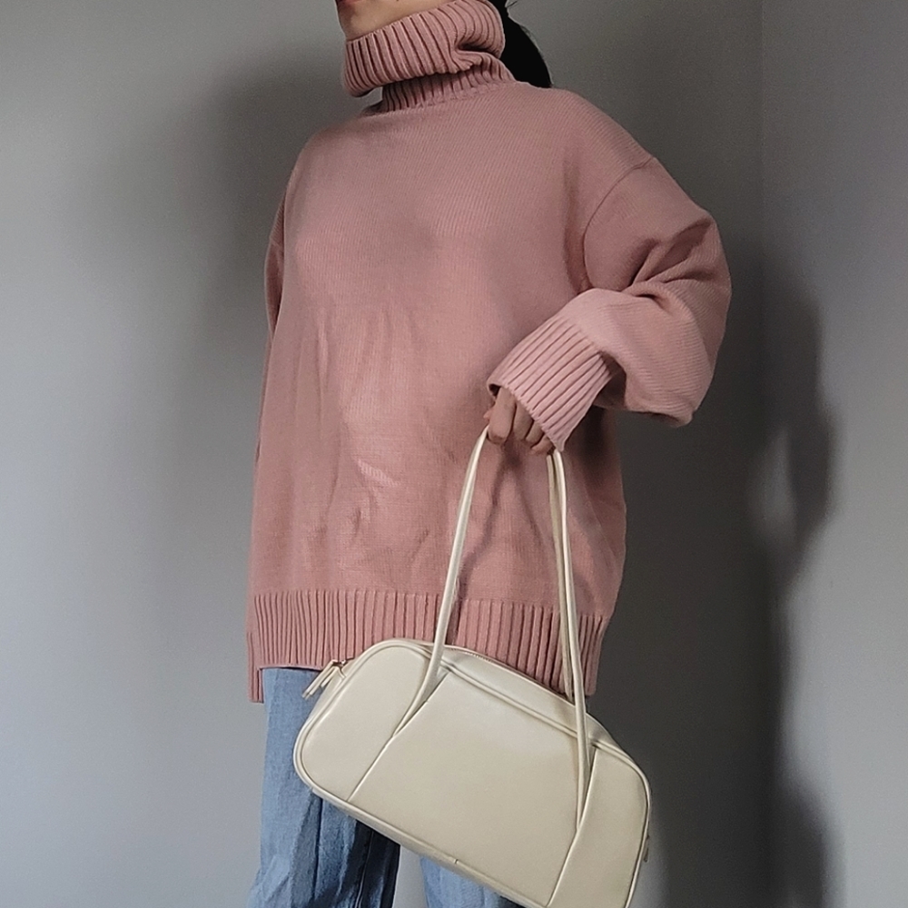 Oversized turtle neck sweater